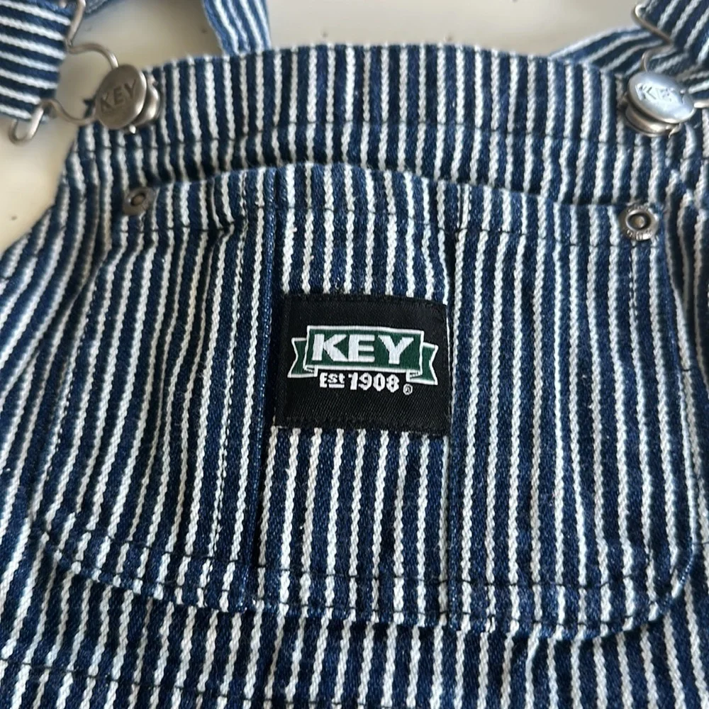 Key Bibs - Picture 3 of 5